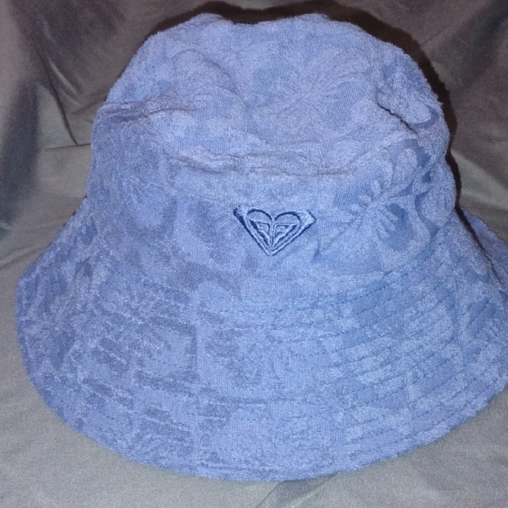 Roxy Quicksilver Bucket Hat